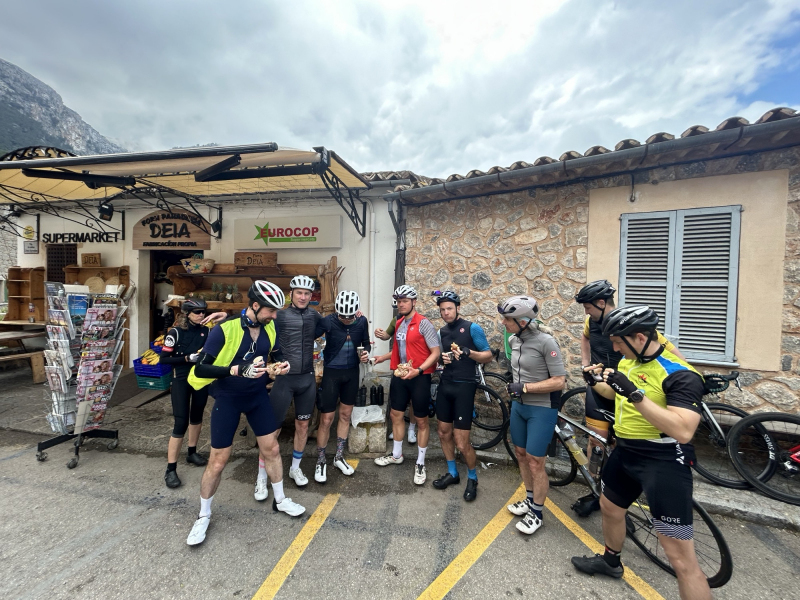 c8571de3-846d-4fec-8f45-eec6ecdf0815-1