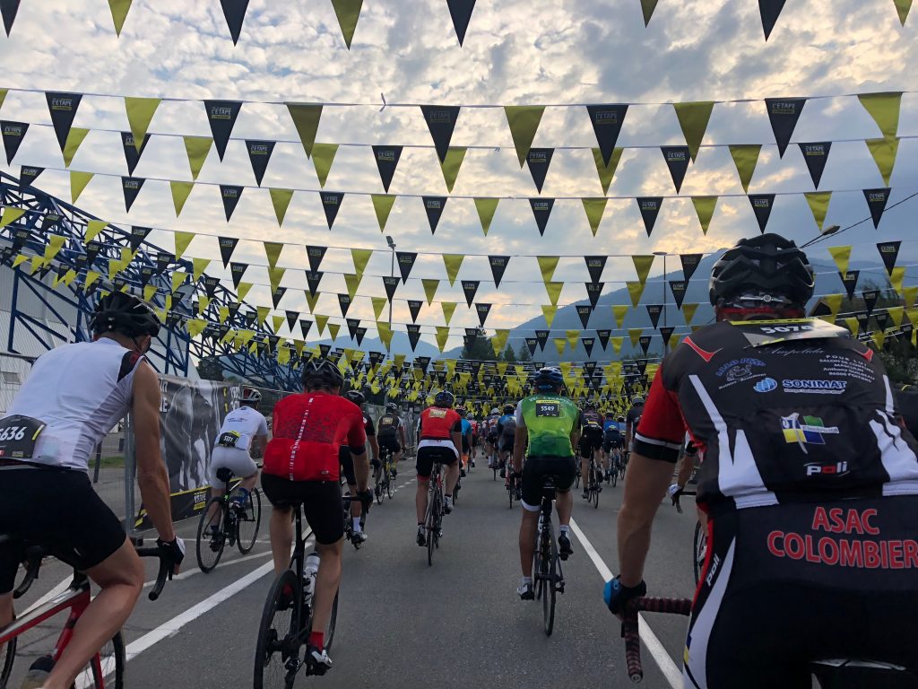 Der Startblock bei der L'Etape du Tour 2019 - iamcycling